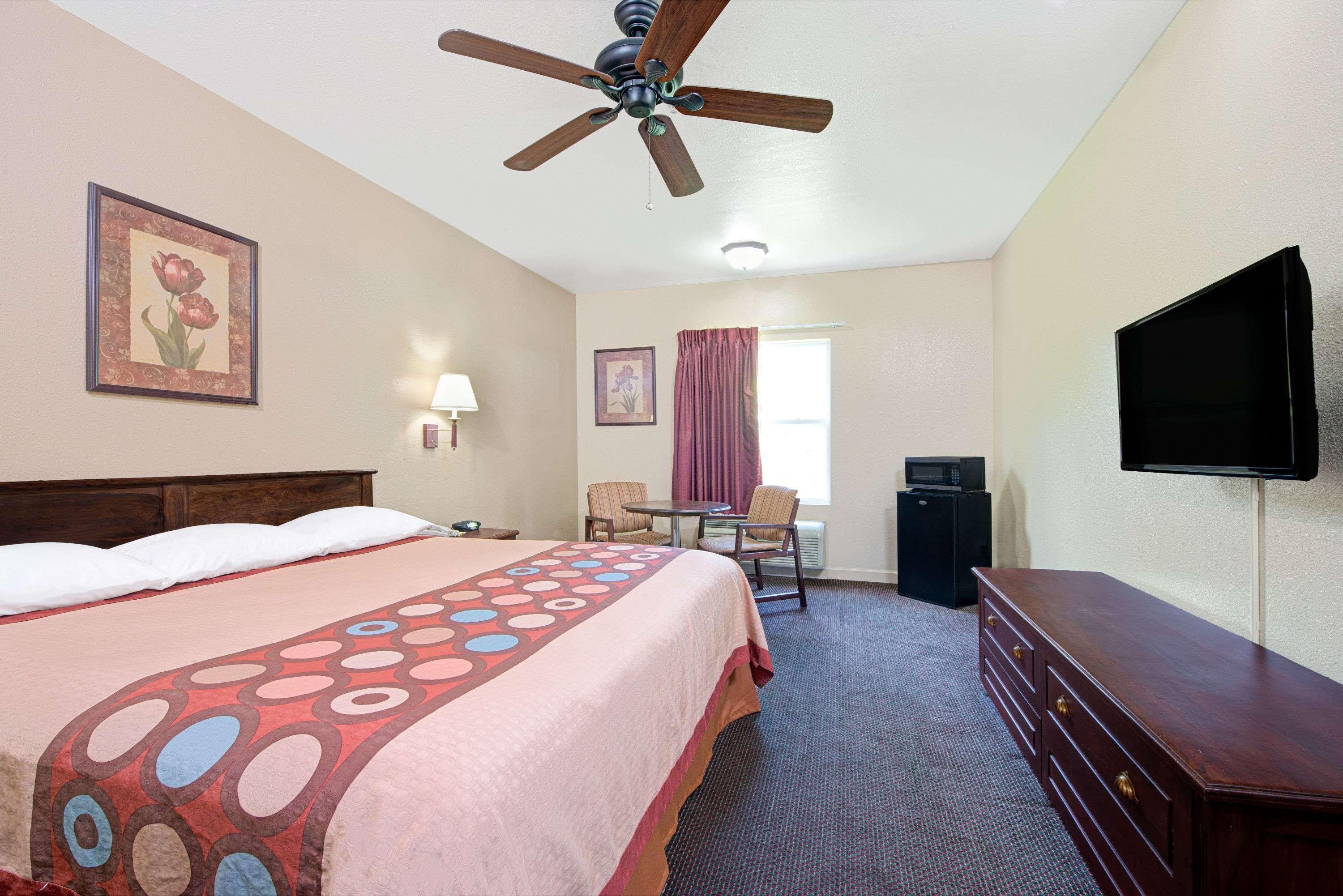Hotel Super 8 By Wyndham St. Louis Airport Woodson Terrace Exteriér fotografie
